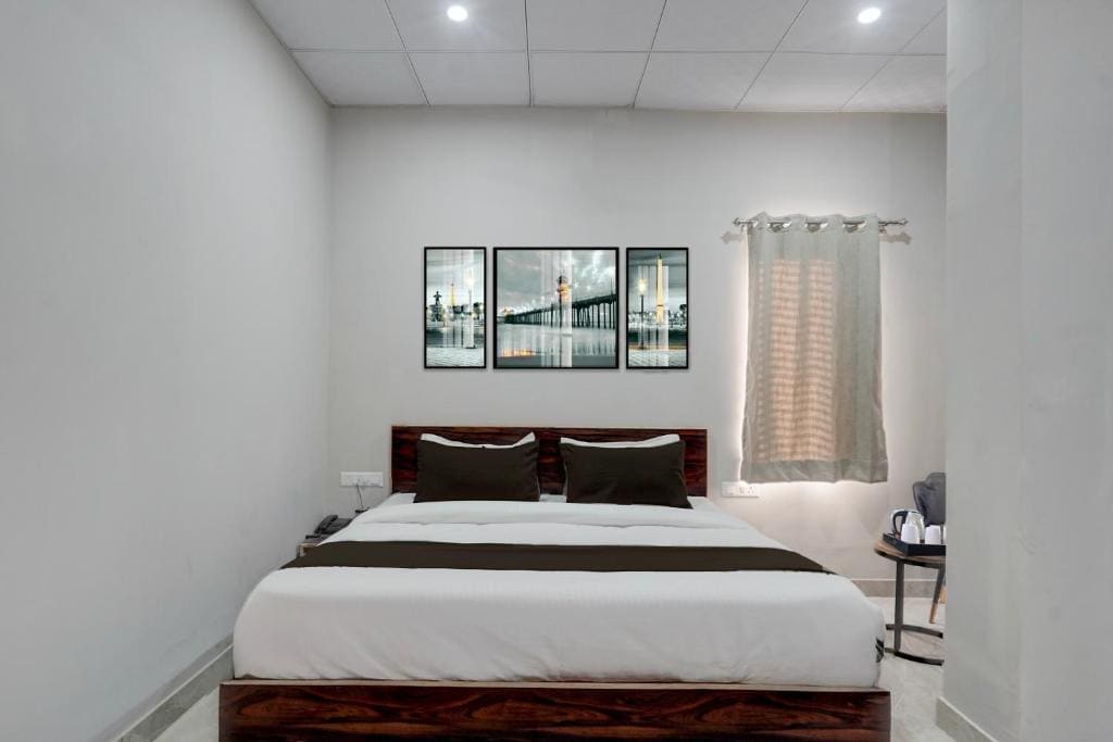 Classic Triple Room room - Image 3