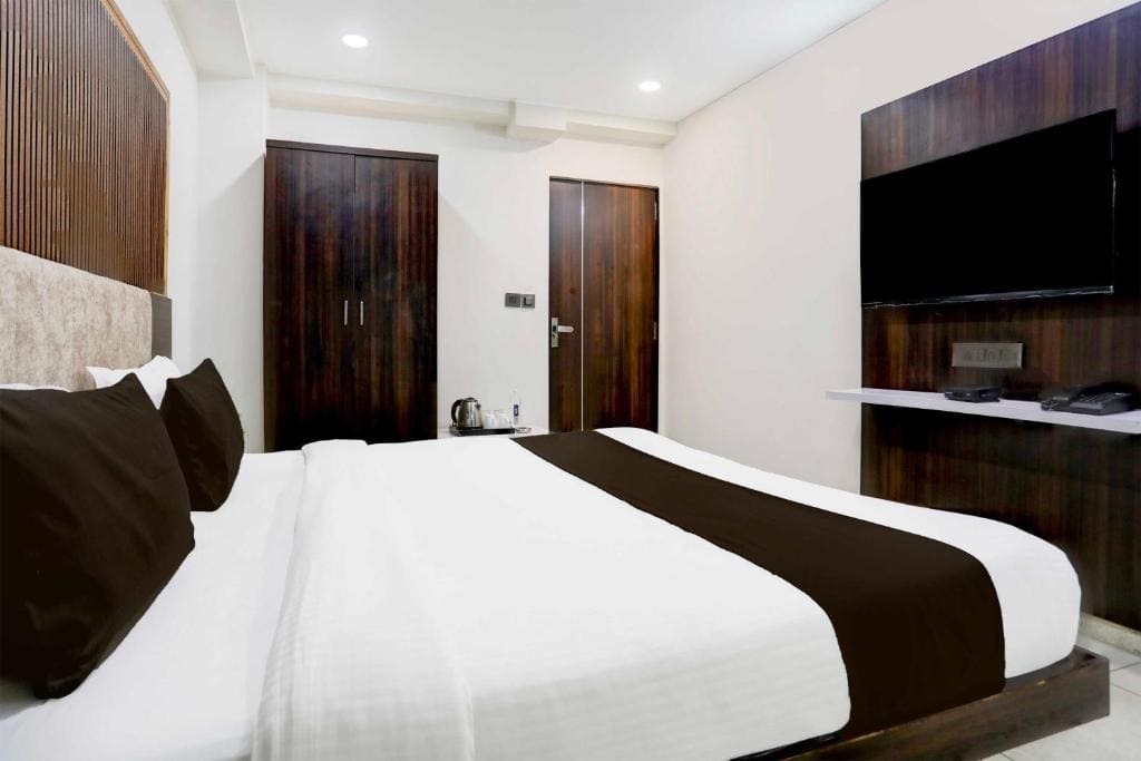 Classic Triple Room room - Image 3