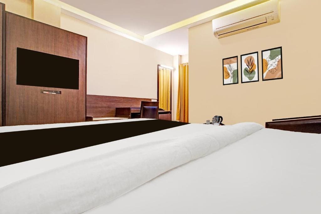 Classic Triple Room room - Image 2