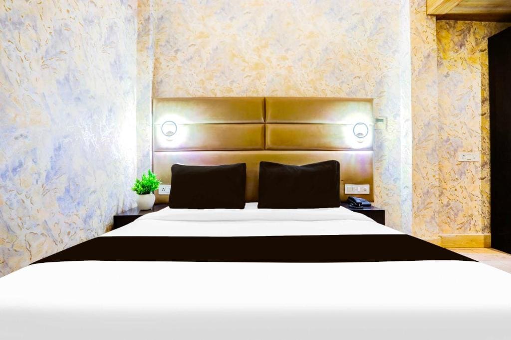 Classic Triple Room room - Image 3
