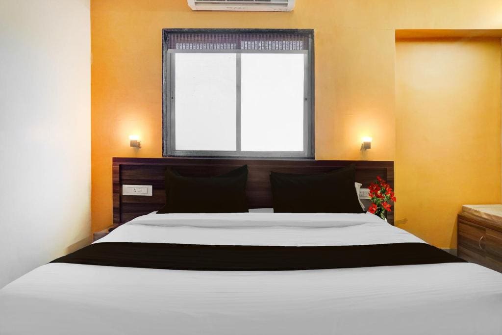 Superior Triple Room room - Image 2