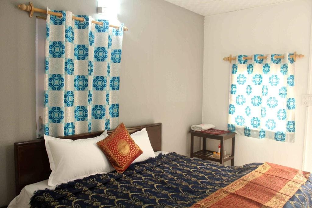 Double Room with Private Bathroom room - Image 1
