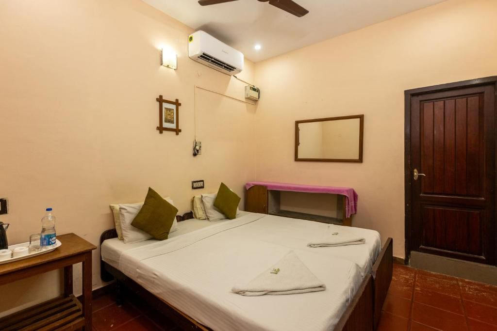 Deluxe Double Room room - Image 3