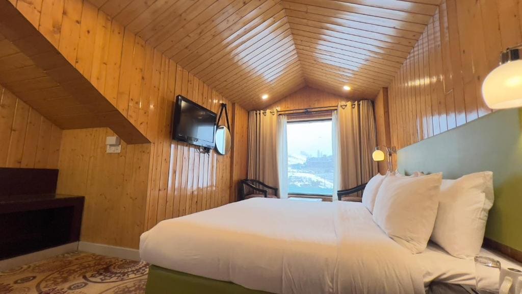 Superior Room room - Image 3