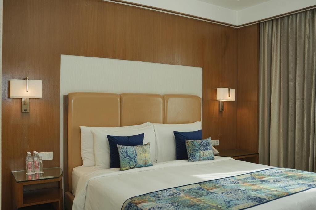 Standard King Room room - Image 1