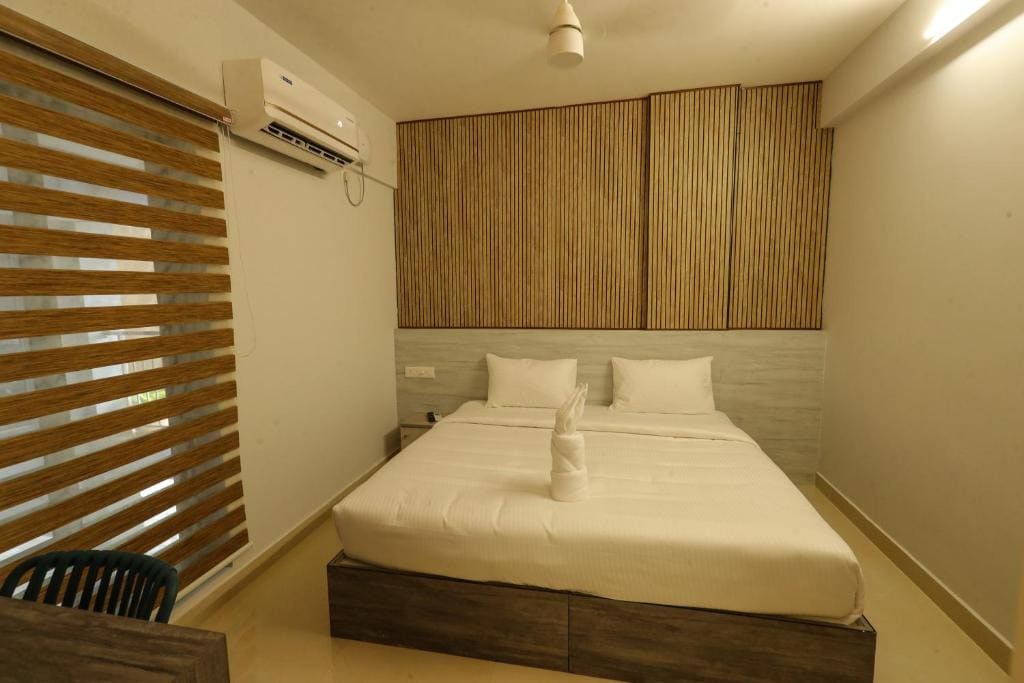 Standard Double Room room - Image 2