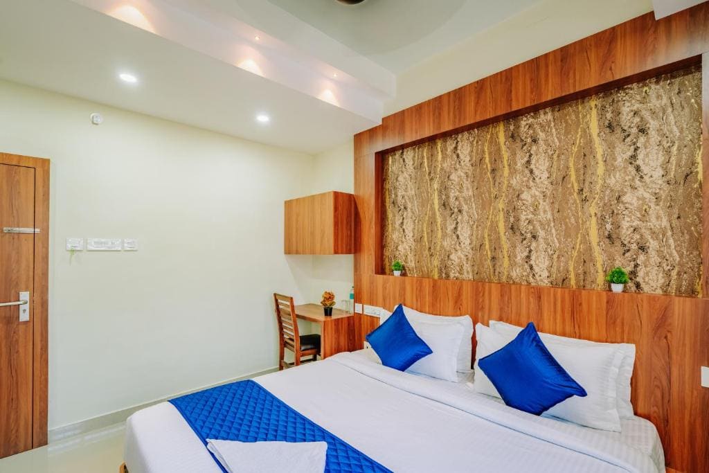 Deluxe Double Room room - Image 1