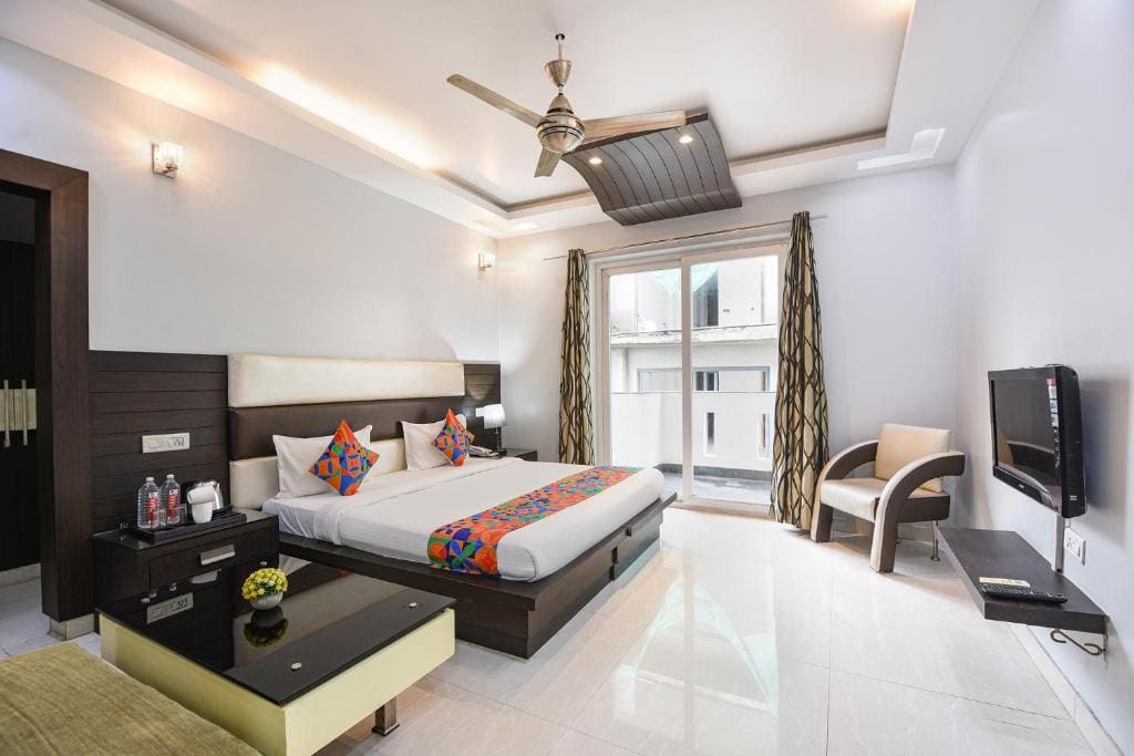 Deluxe Room room - Image 1