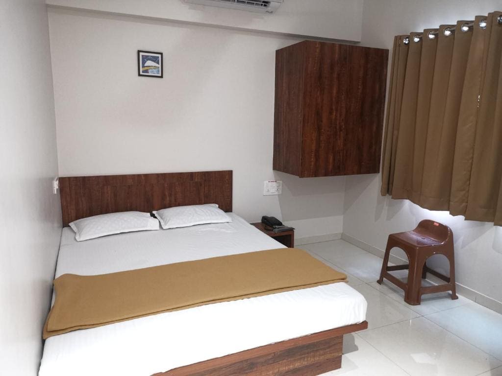 Deluxe Non AC Room room - Image 1