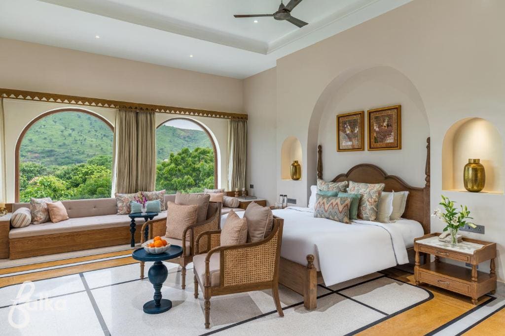 Executive Suite With Jacuzzi room - Image 2