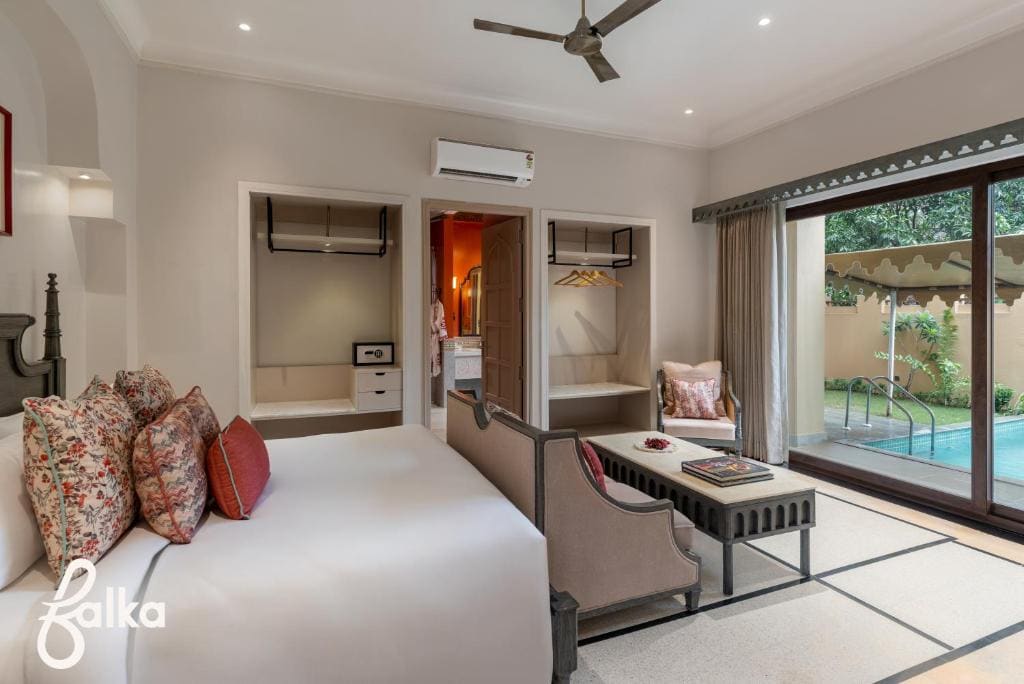 Luxury Suite Private Pool room - Image 1