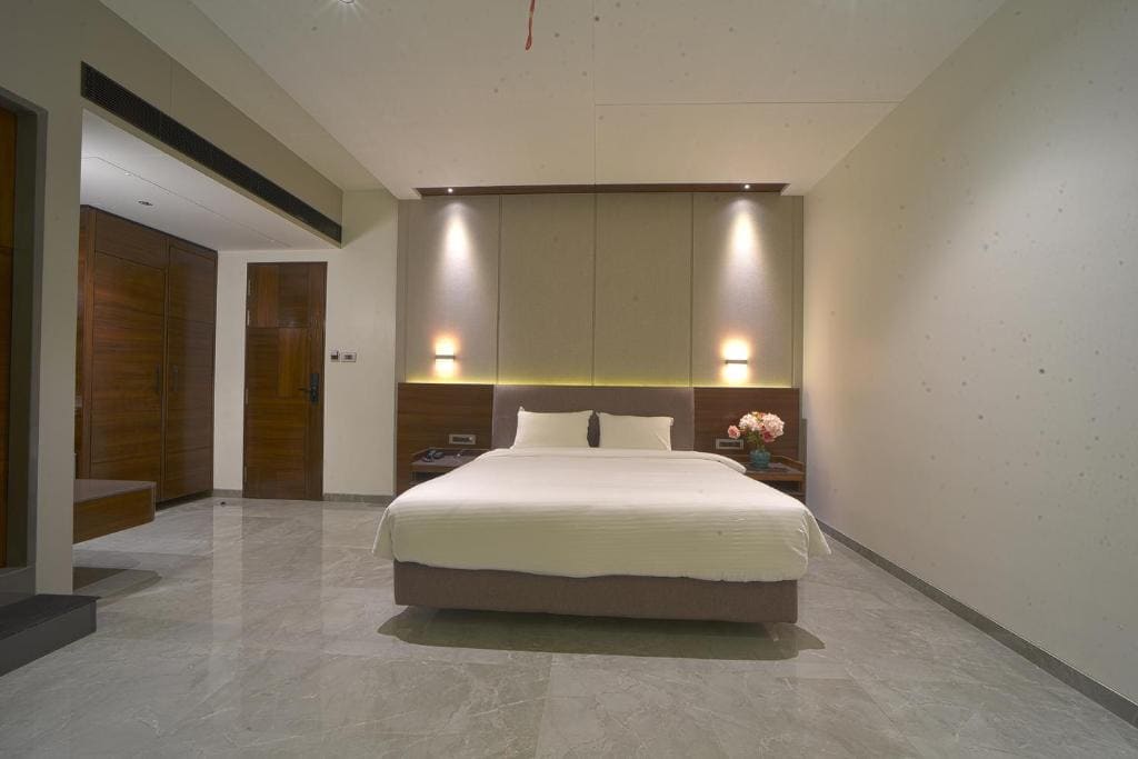 Suite room - Image 2