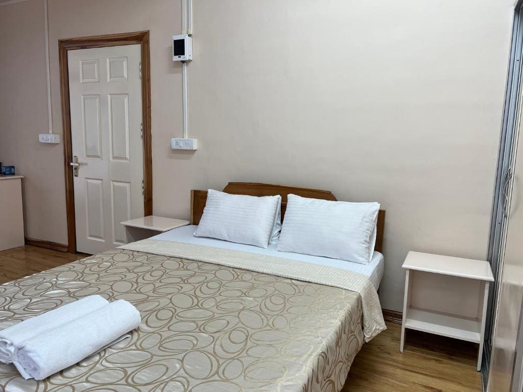 Suite with Balcony room - Image 1