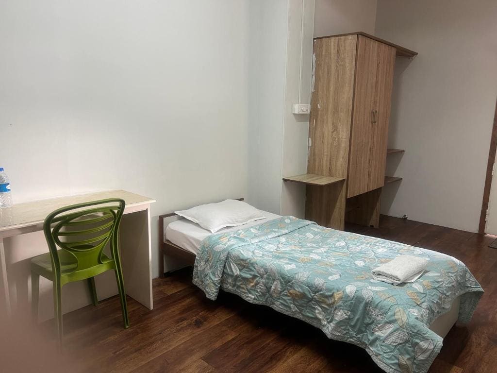 Budget Single Room room - Image 2