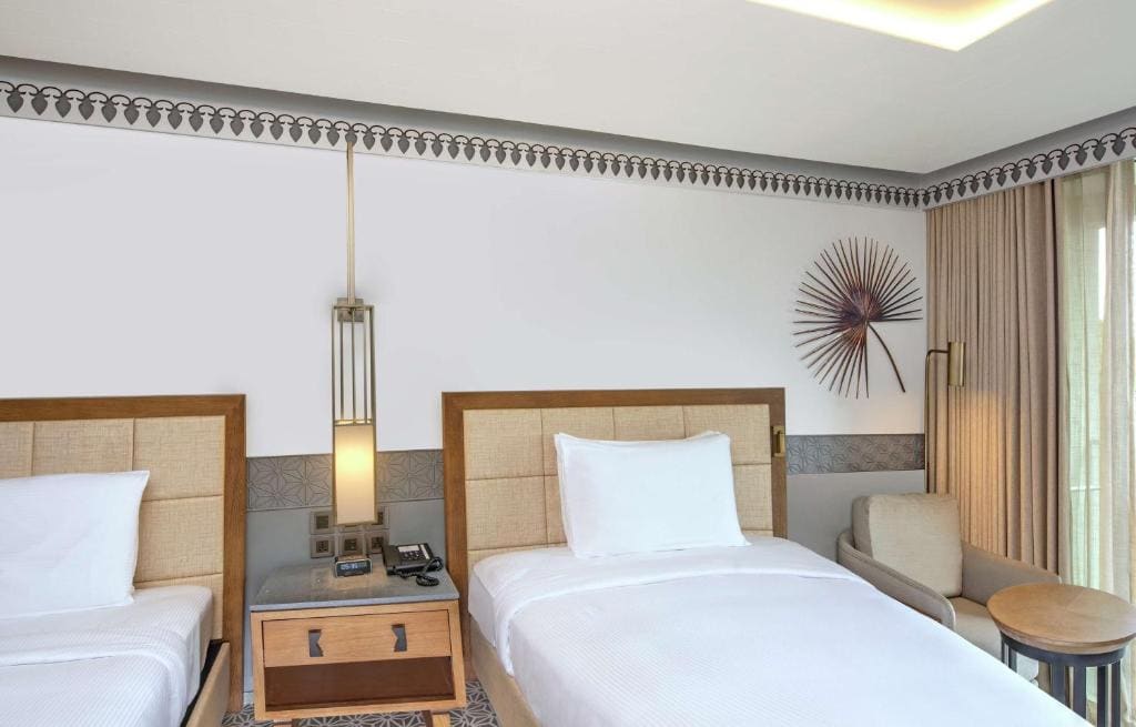 Twin Deluxe Room Forest View With Balcony room - Image 2