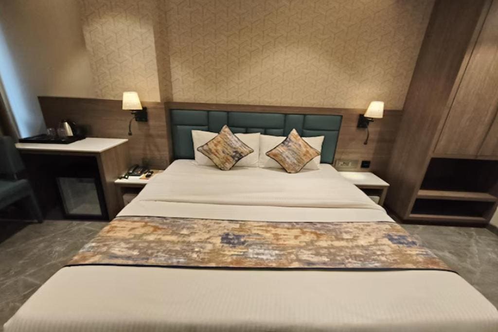 Deluxe Room room - Image 1