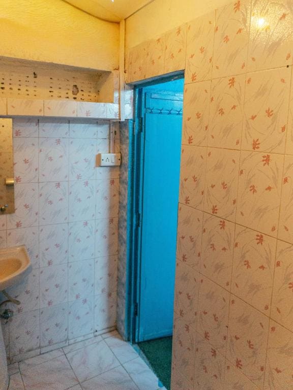 Standard Double Room room - Image 2