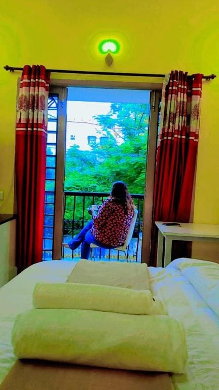 Deluxe Double Room with Balcony room - Image 1