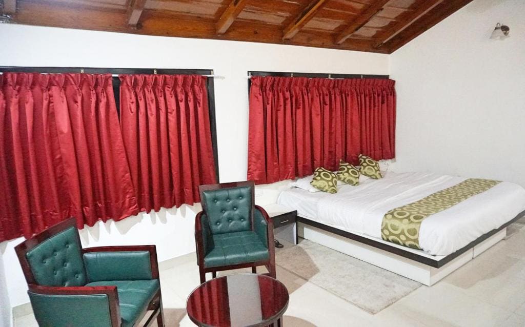 Superior Double Room room - Image 3