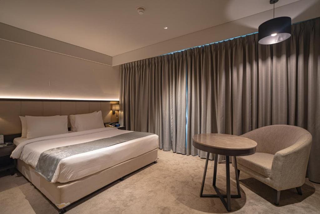 Premium Room with 15% discount on Laundry Services room - Image 1