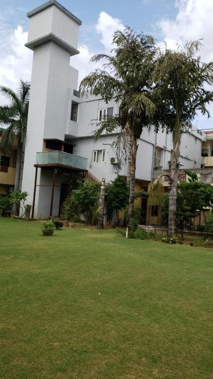 Double Room with Garden View room - Image 3