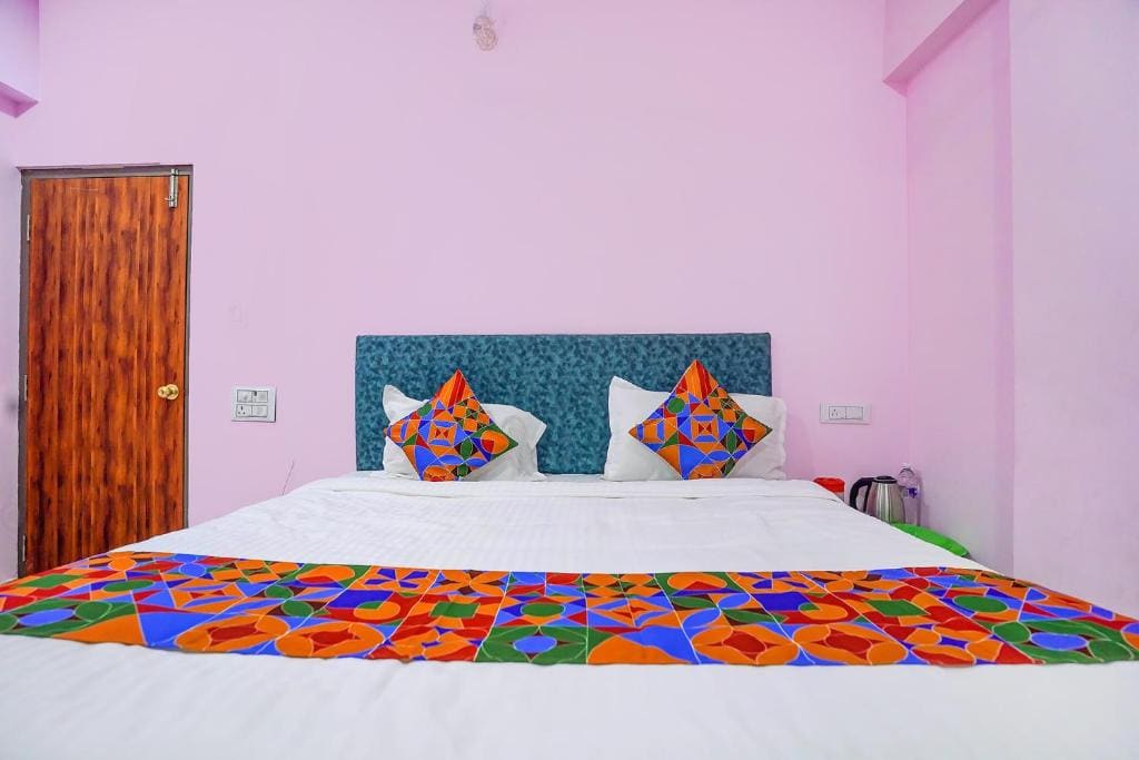 Family Room room - Image 1
