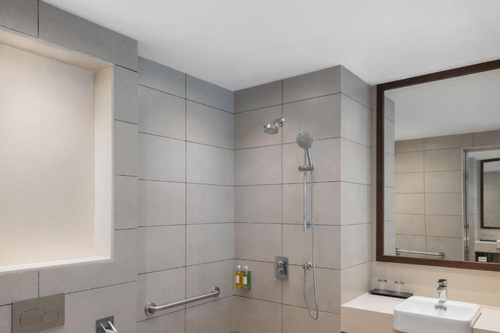 Family Studio with Pool View - Complimentary evening high tea on day of arrival between 4.30 PM and 6.30 PM (validity 30th Sep, 2026) - Beer on Arrival room - Image 3