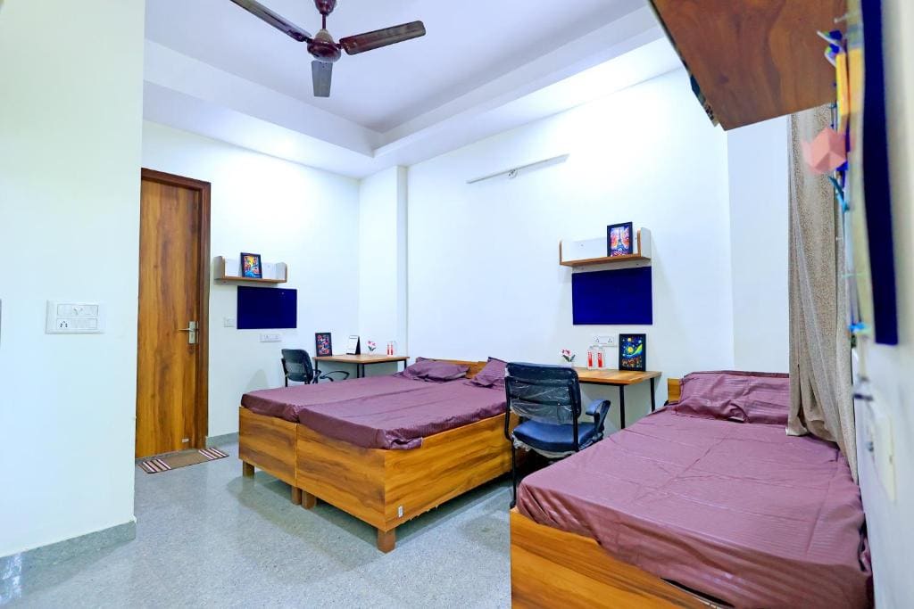 Deluxe Triple Room room - Image 2
