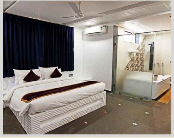 Suite room - Image 1