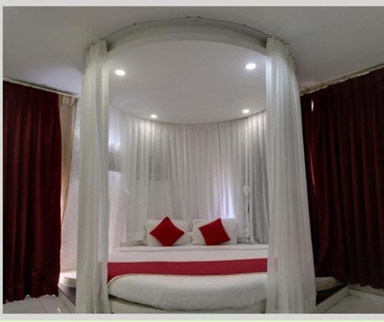 Suite room - Image 2