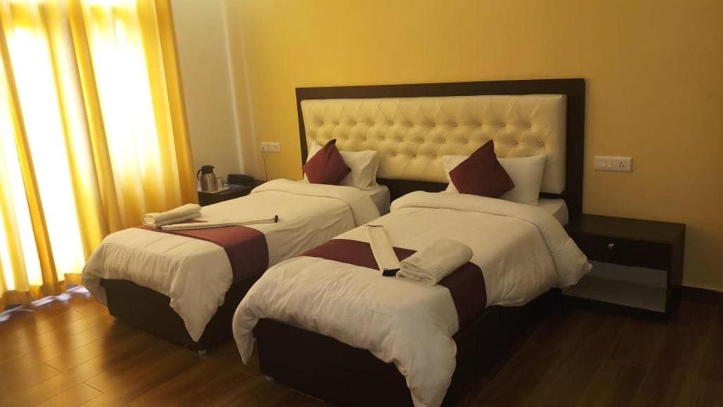 Deluxe Double or Twin Room room - Image 2