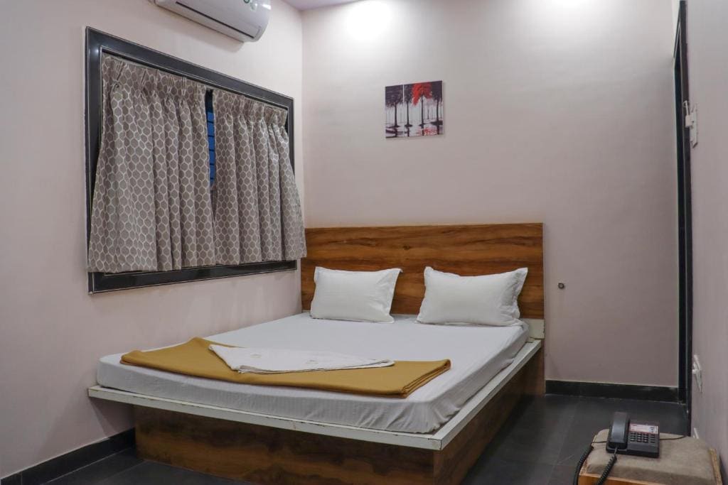 Deluxe Room room - Image 1
