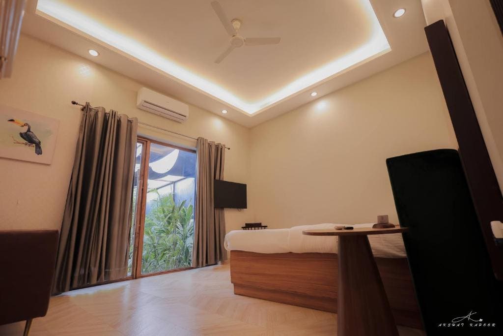 Deluxe King Studio room - Image 2
