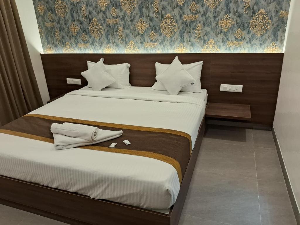 Standard Double Room room - Image 2