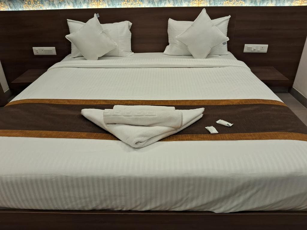 Superior Queen Room room - Image 1