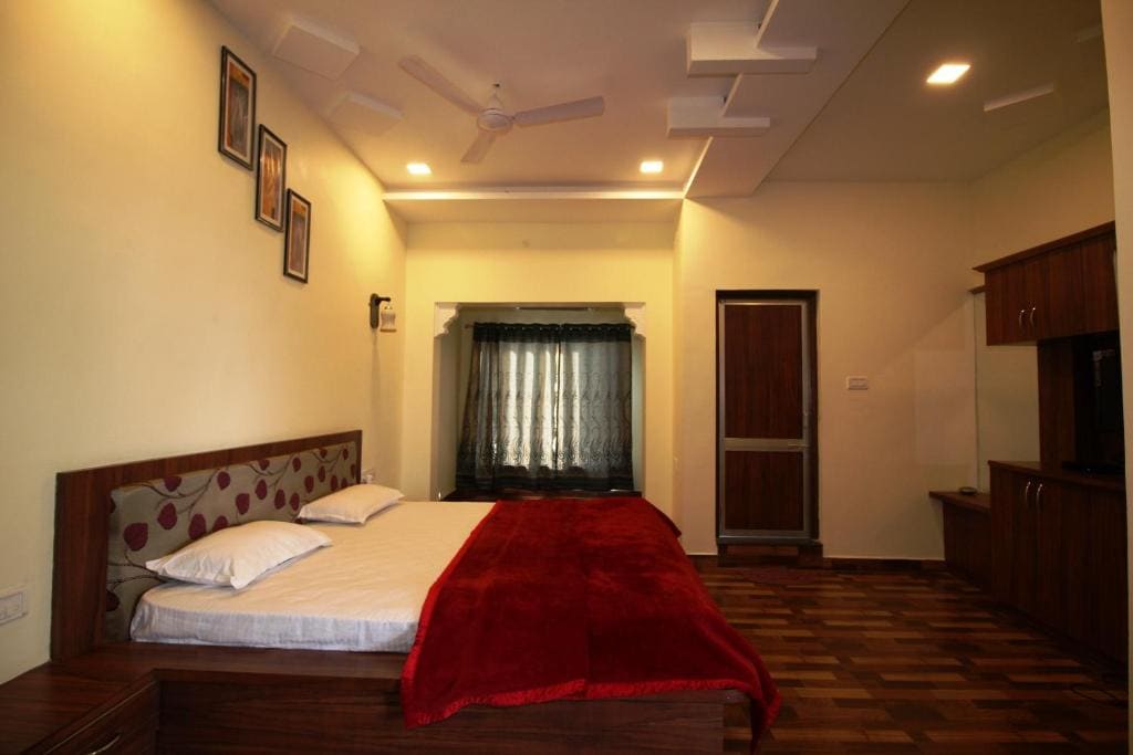Deluxe Room room - Image 2