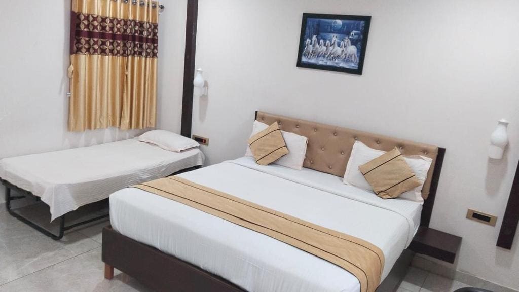 Deluxe Triple Room room - Image 3