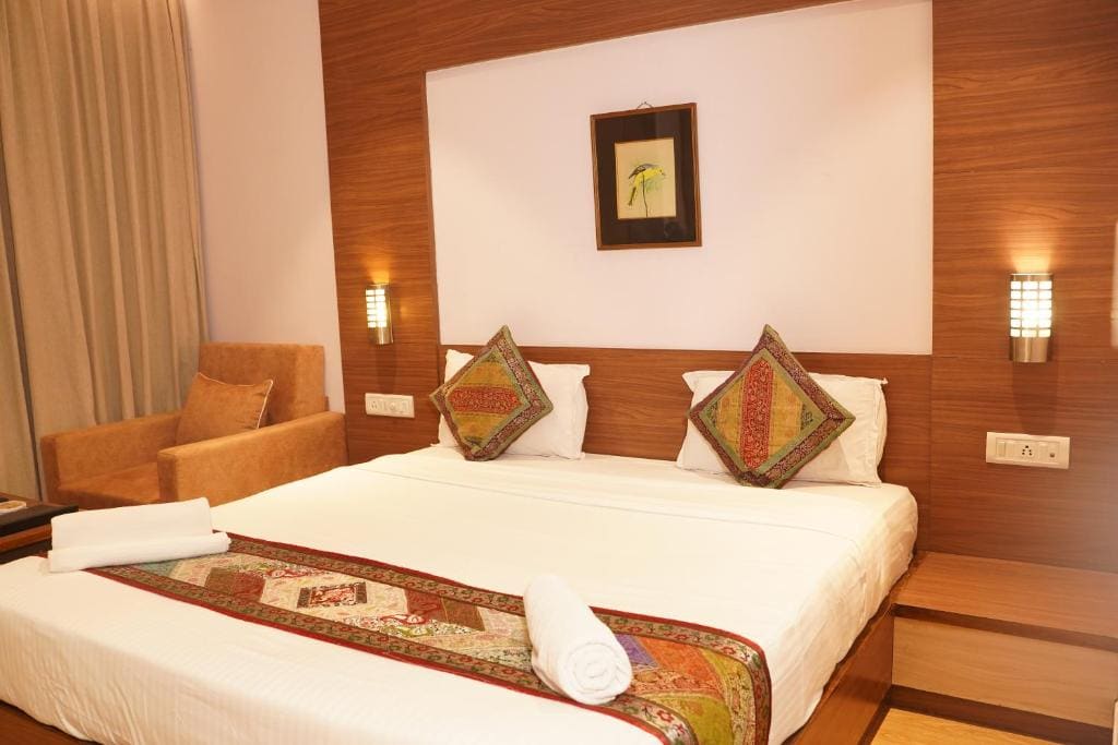 Deluxe Room room - Image 2