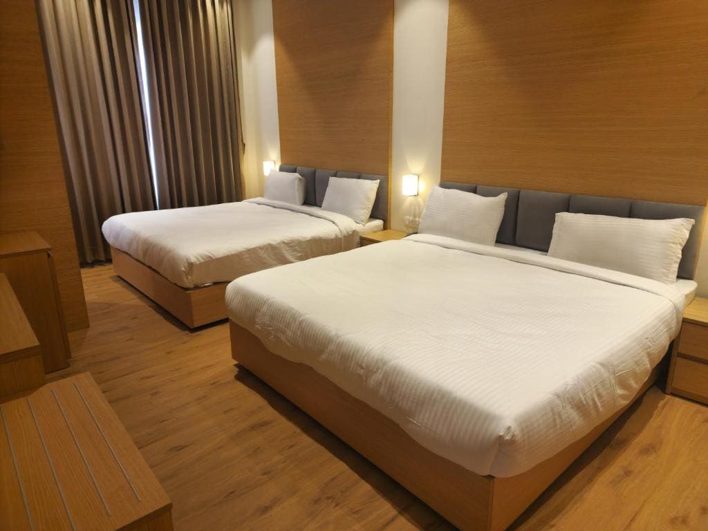 Family Room room - Image 1