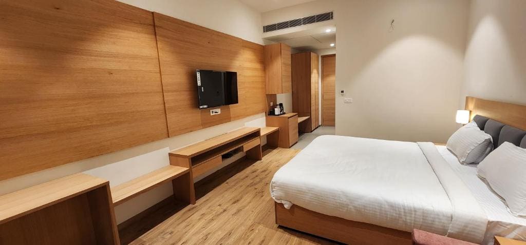 Superior Double Room room - Image 3