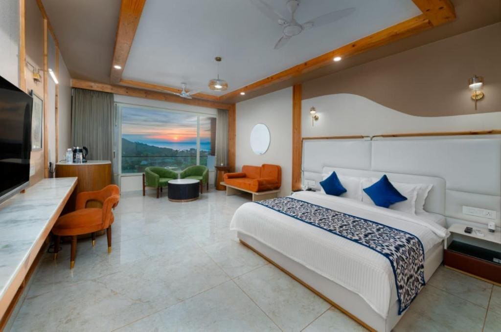 Premium Sea View Room room - Image 1