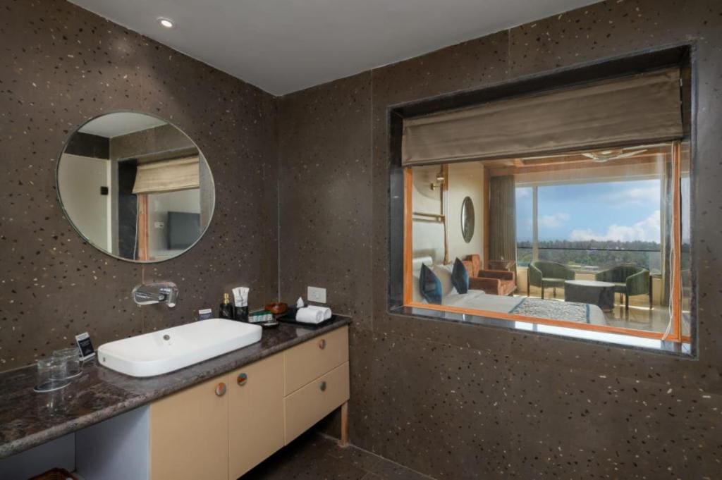 Premium Sea View Room room - Image 2