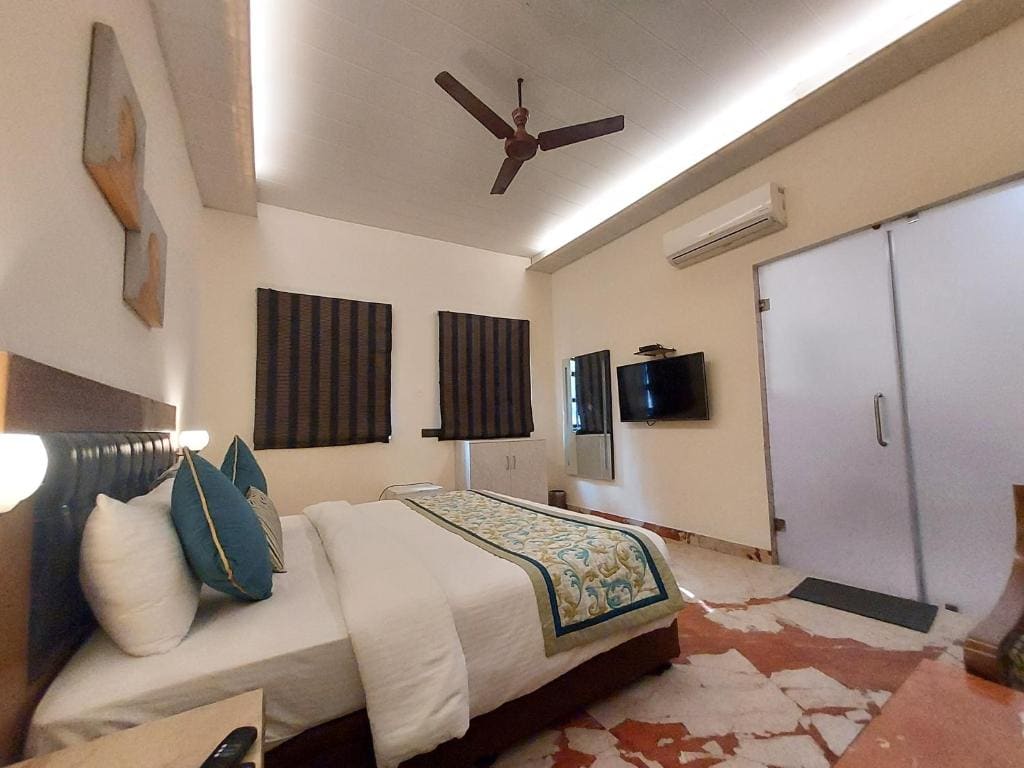 Deluxe Room room - Image 1