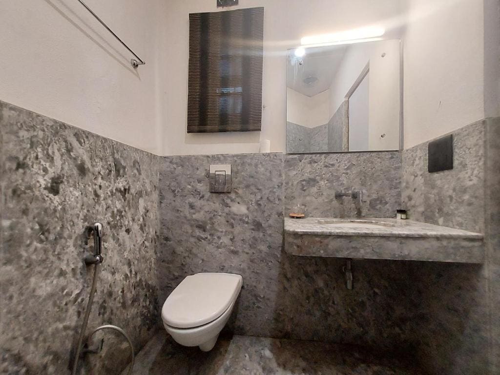 Standard Double Room room - Image 3