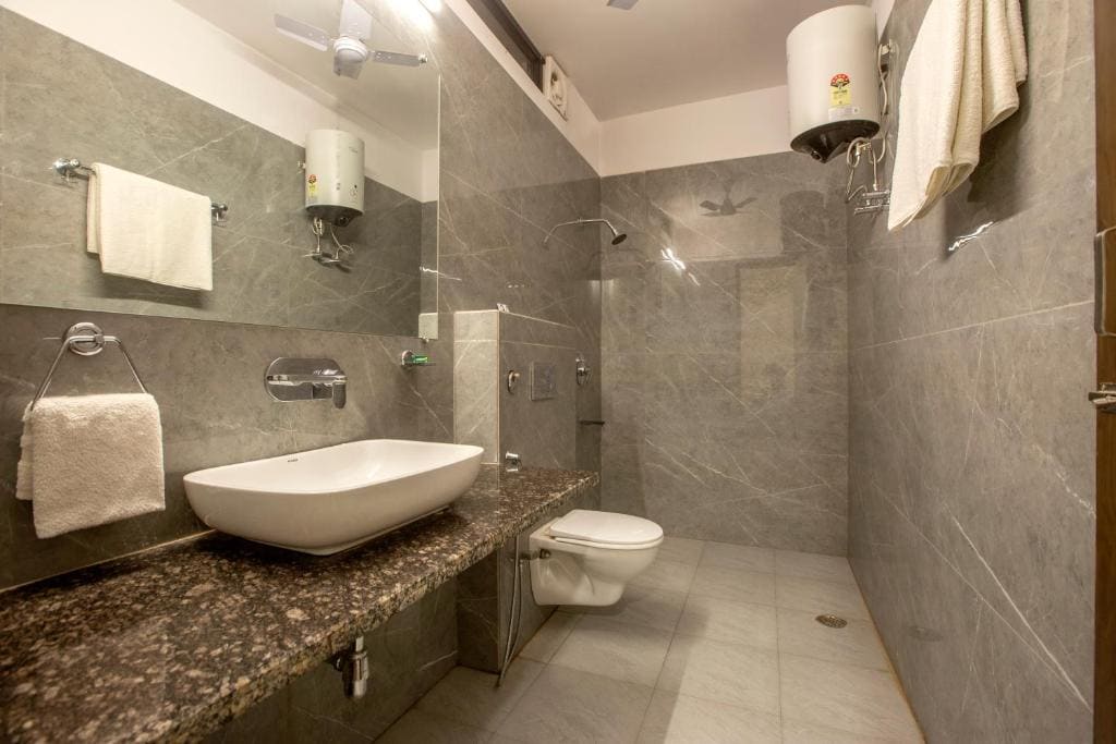 Deluxe Double Room room - Image 3