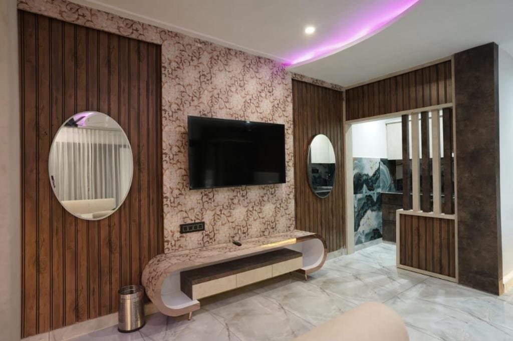 Deluxe Suite room - Image 1