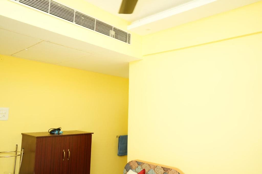Deluxe King Room room - Image 3