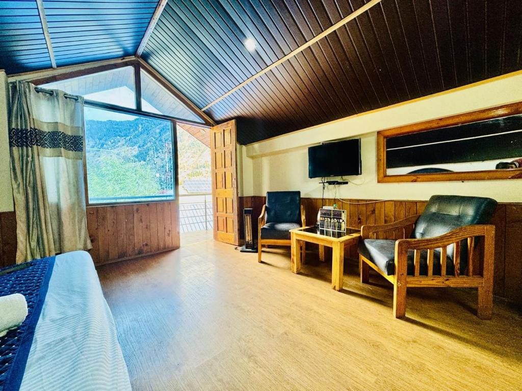 Deluxe Room room - Image 1