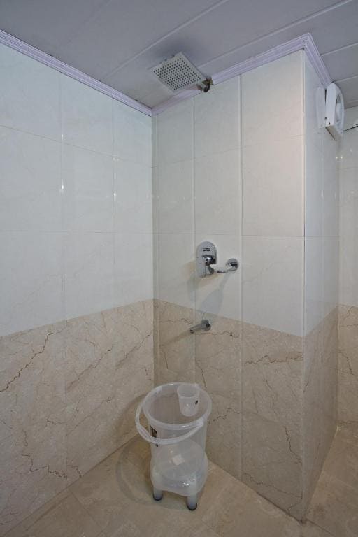 Double Room with Balcony room - Image 3