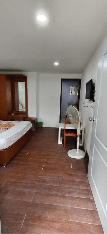 Family Room room - Image 1